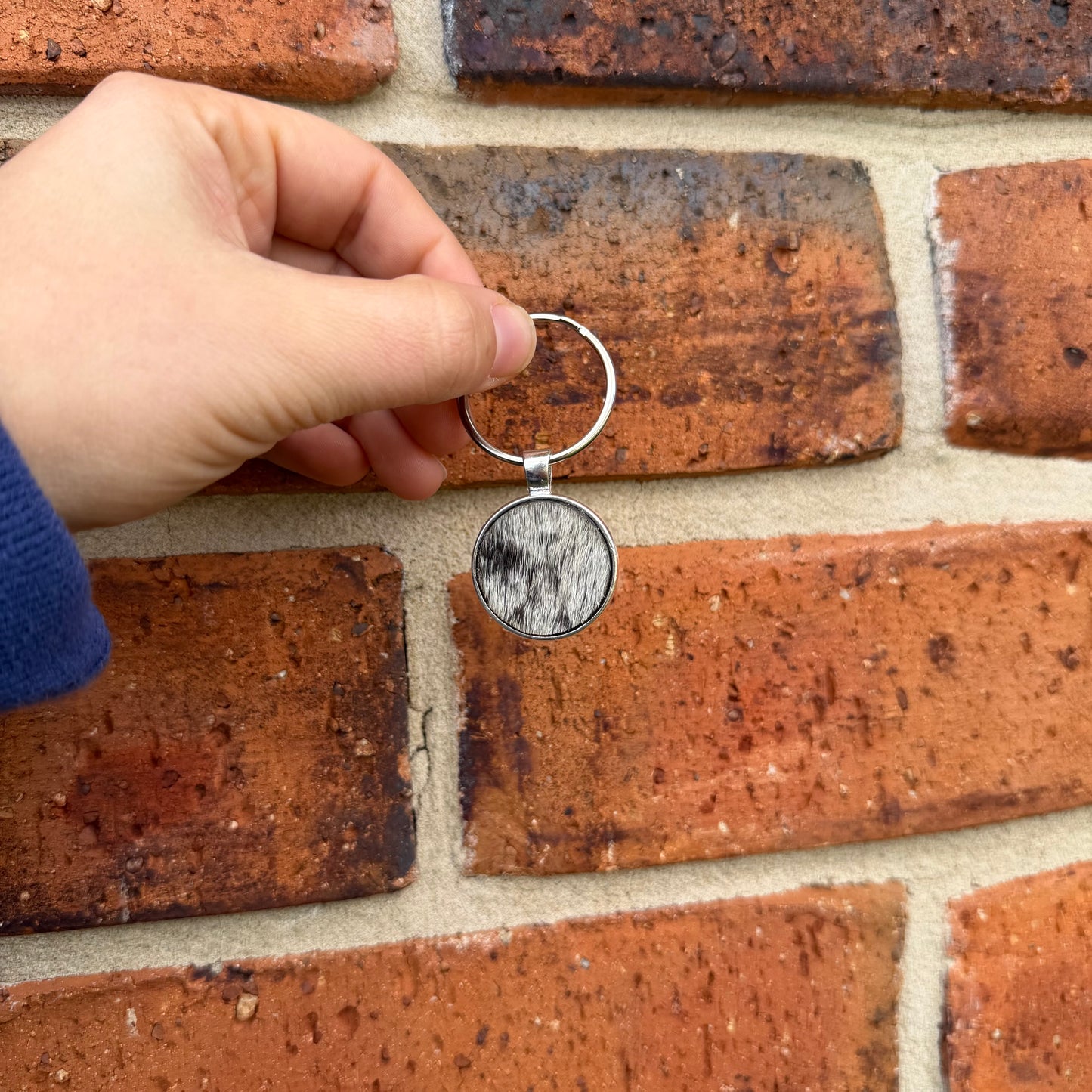 Silver Round Cowhide Keyring #8