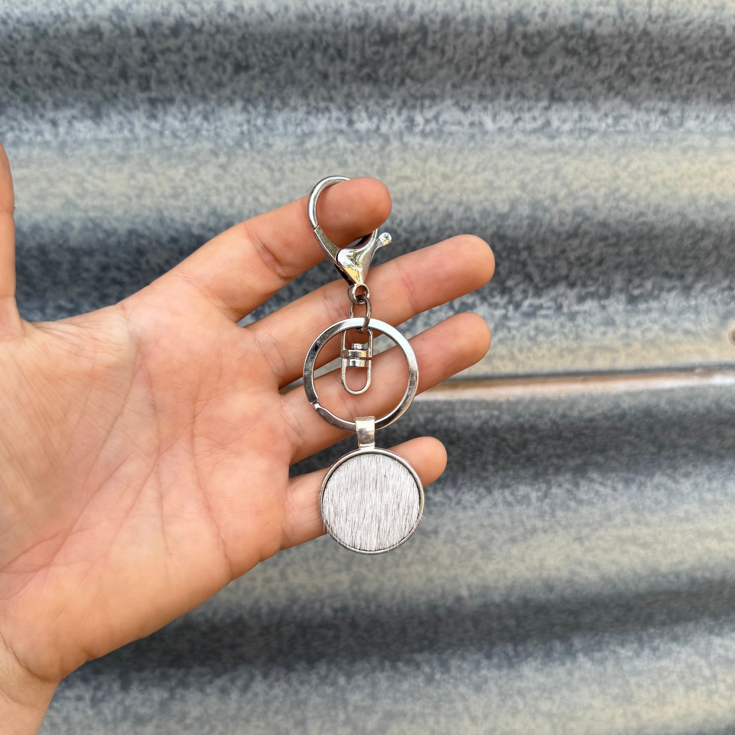 Round Cowhide CLIP Keyring #1 - Silver