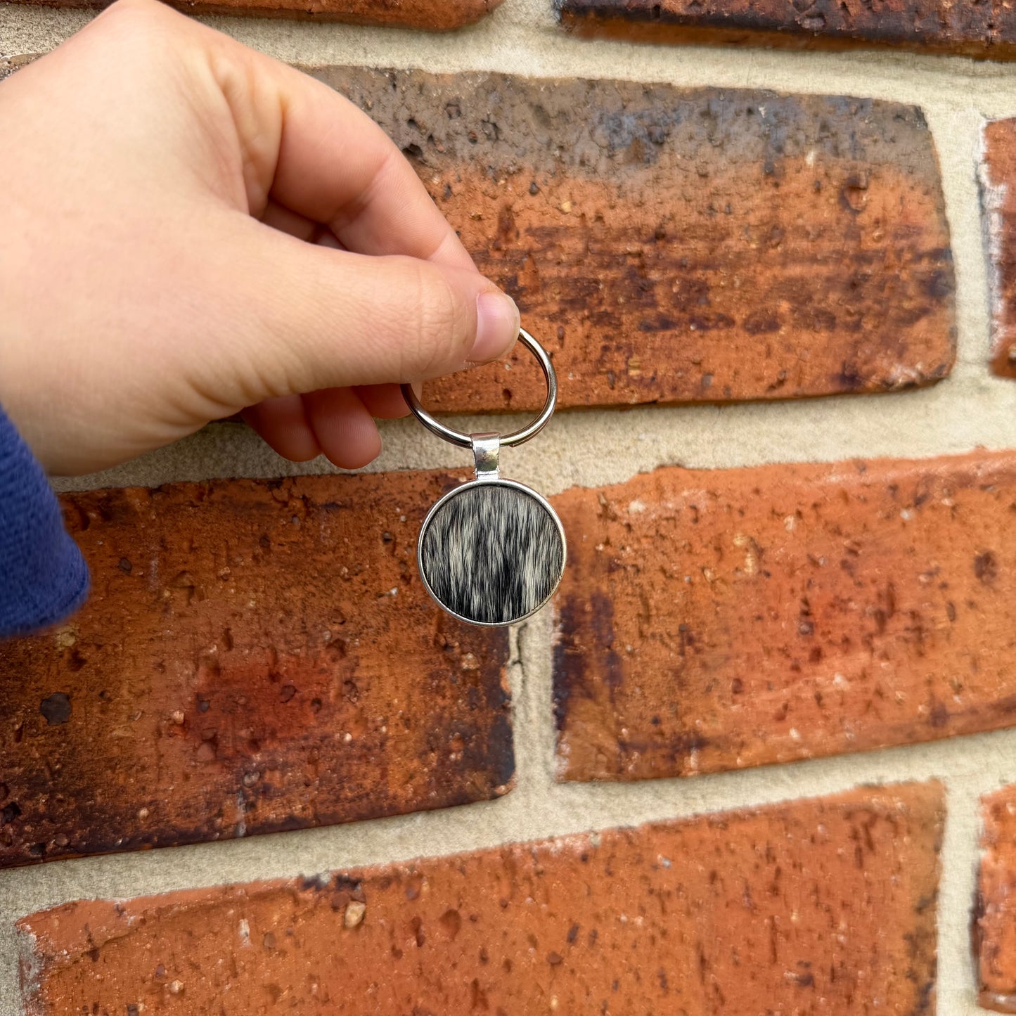Silver Round Cowhide Keyring #14