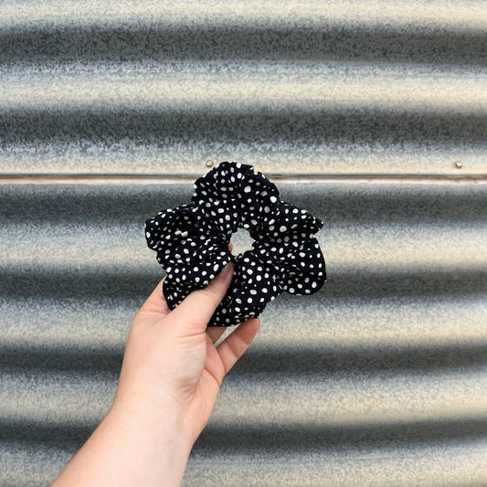 Black & White Spots - Scrunchie