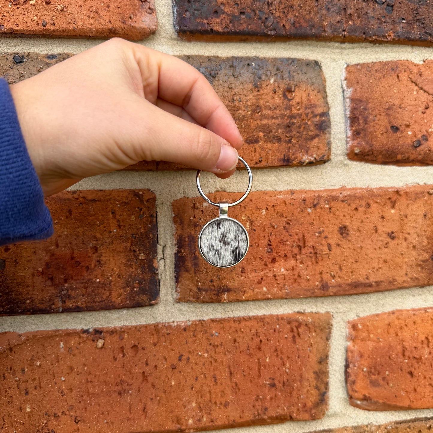 Silver Round Cowhide Keyring #1
