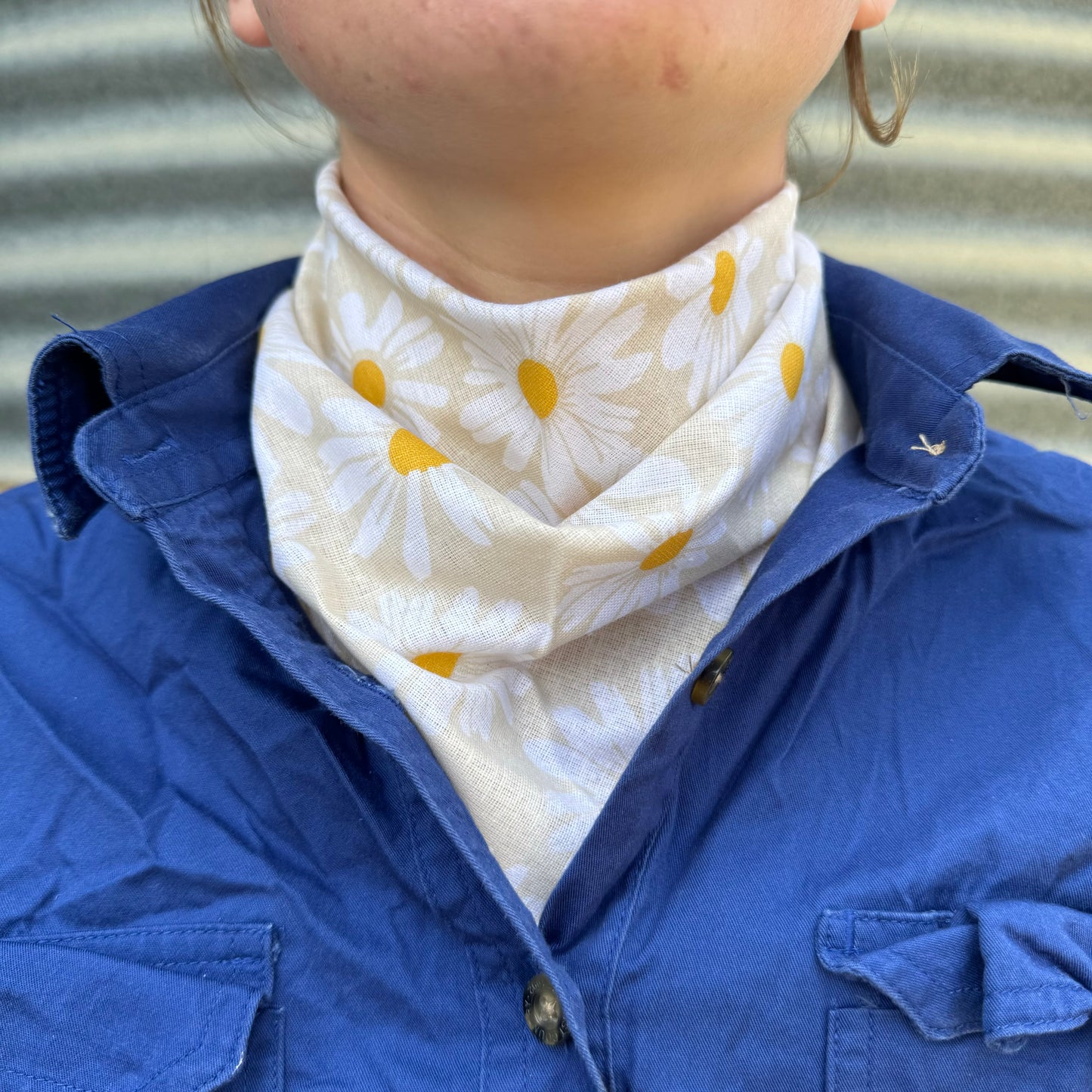 Creamy Daisies - Adult Neck Scarf