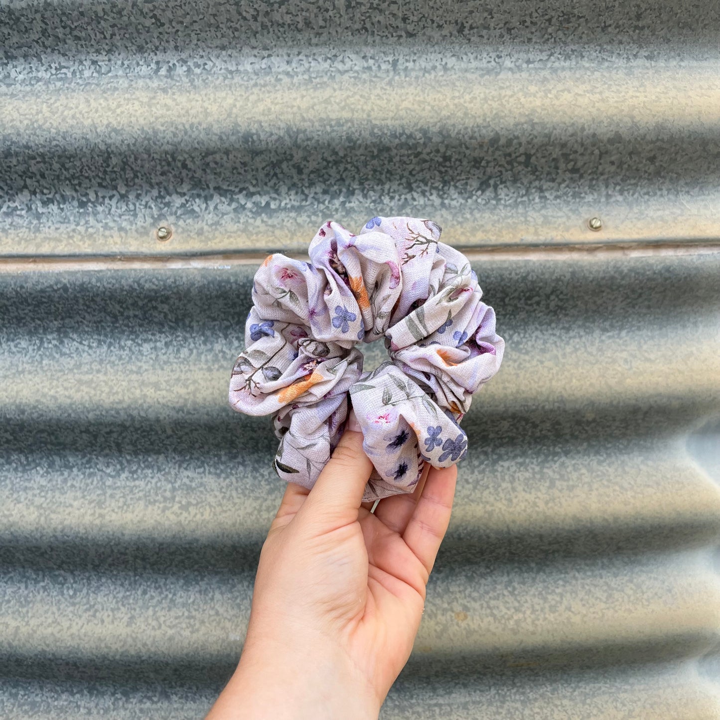 Vintage Beige Floral - Scrunchie