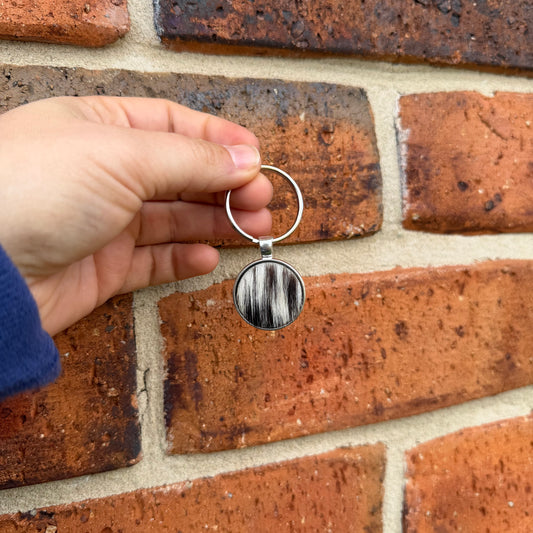 Silver Round Cowhide Keyring #12